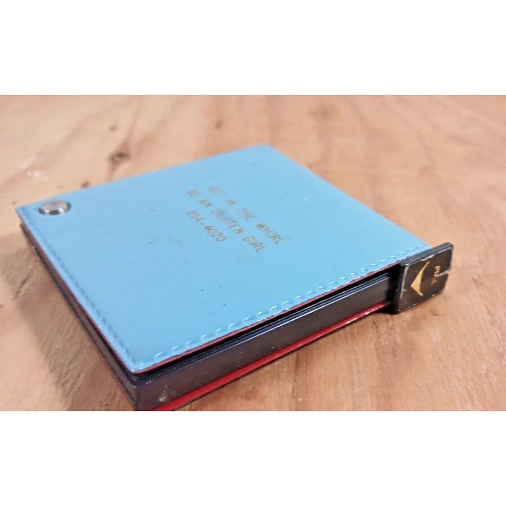 N/A vintage compact